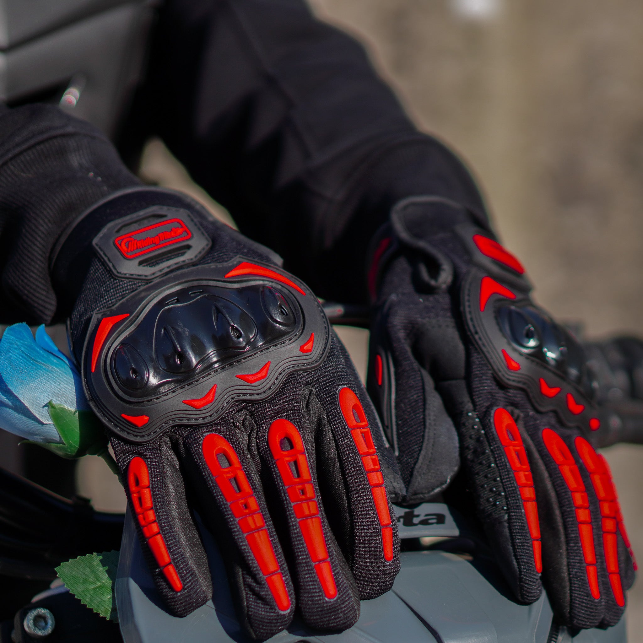 Moto Essence™
